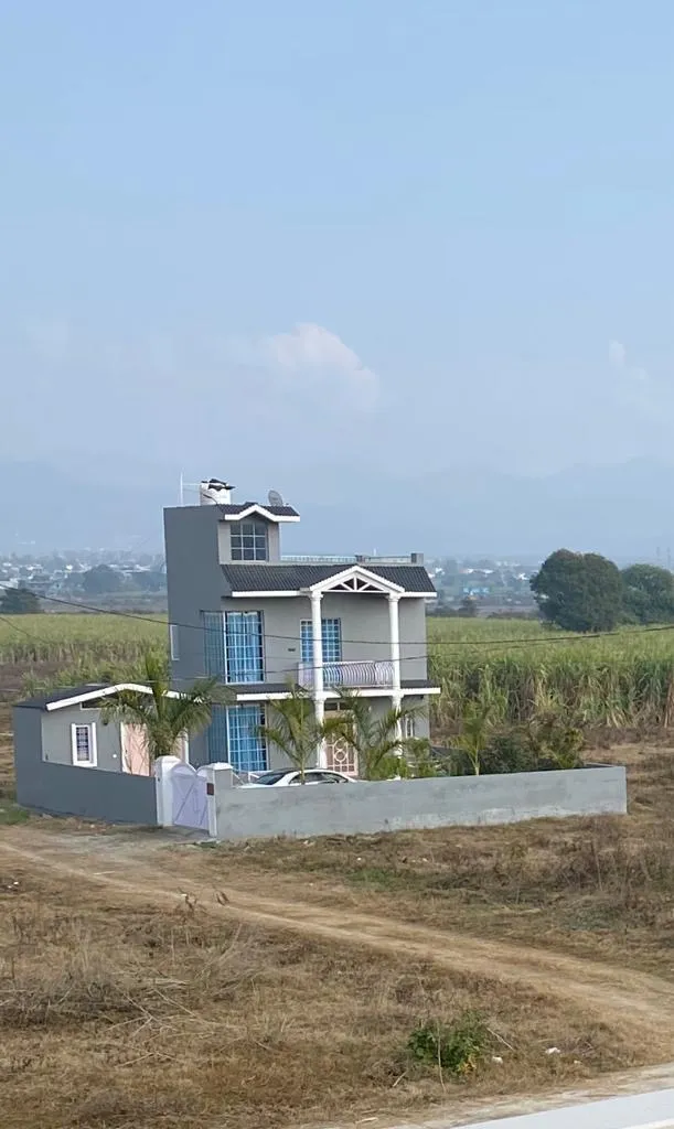 Independant House