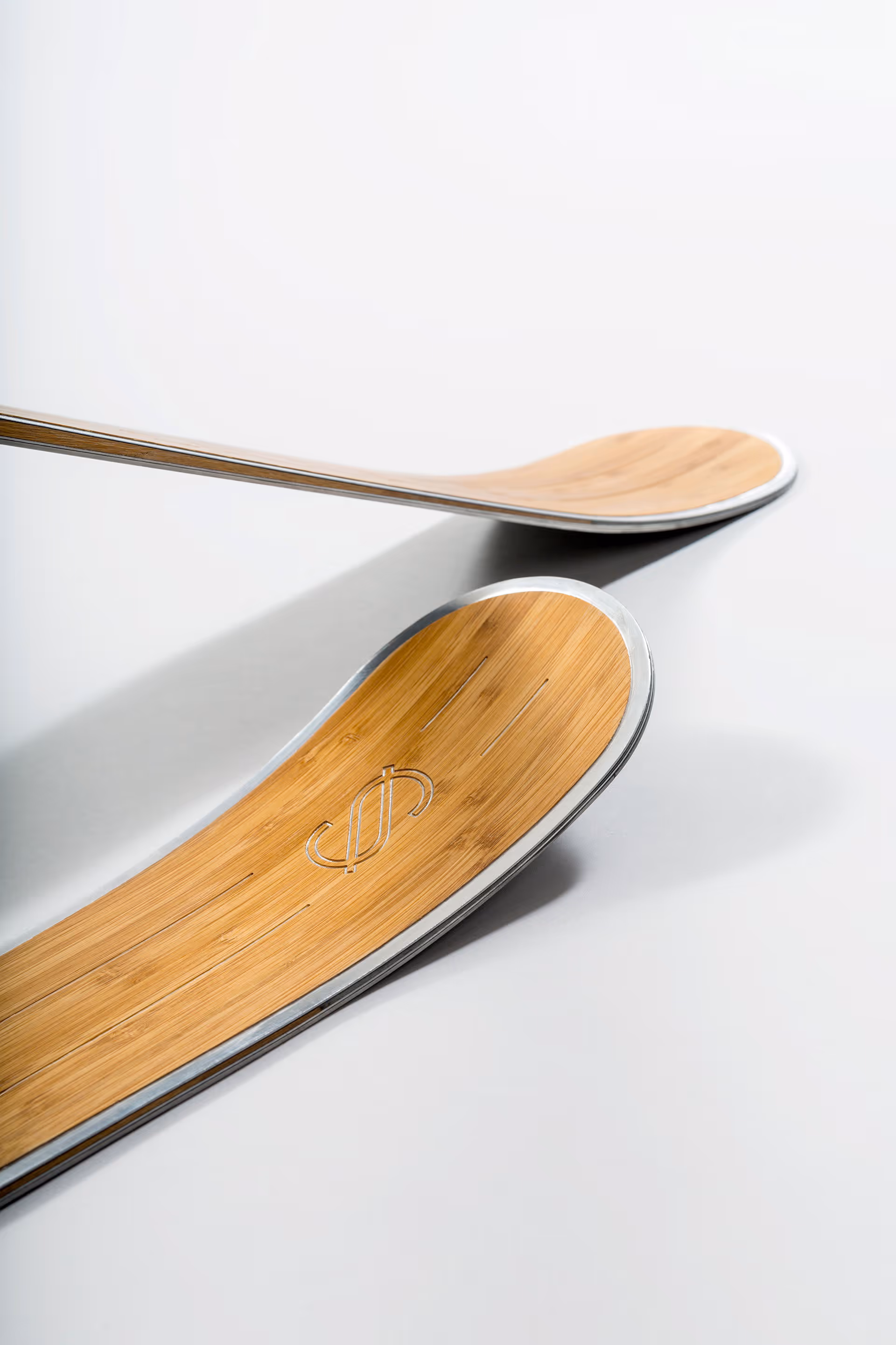 Ski Sillage by Ludovic Roth