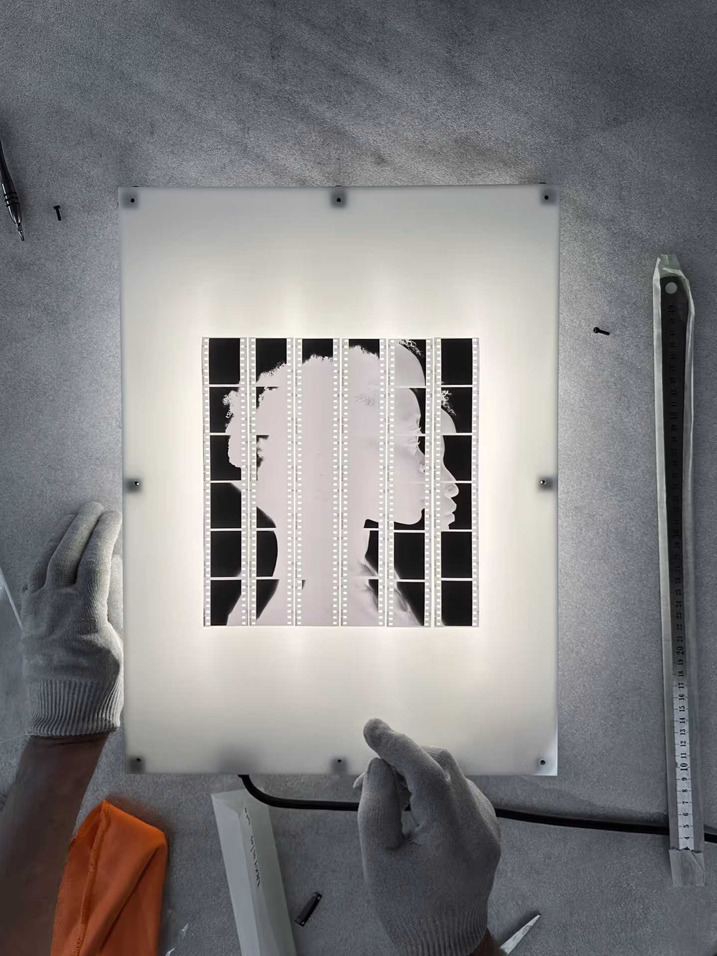 luminous frame Gestalt by Ludovic Roth