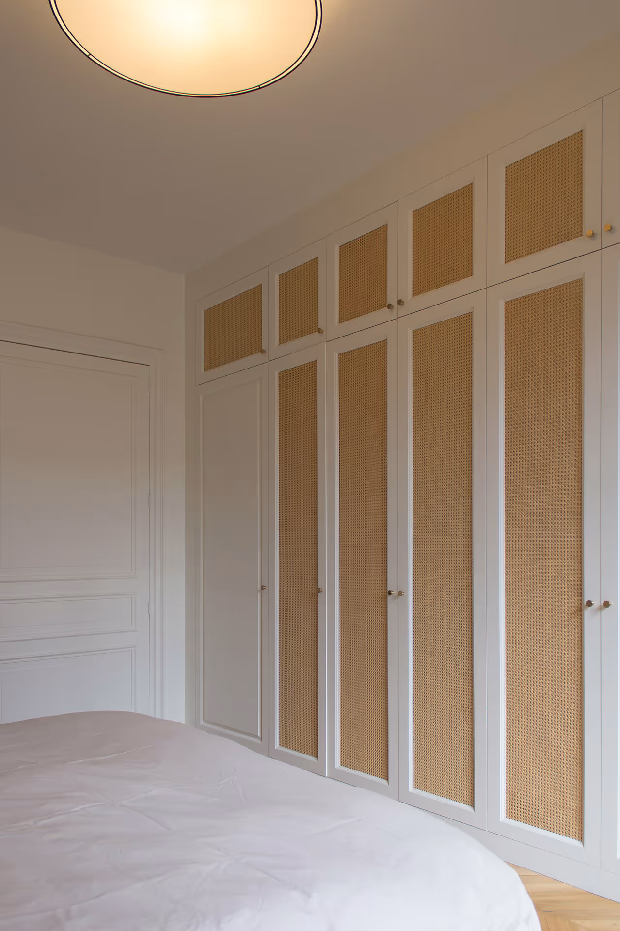 Interior design of a private apartment by Ludovic Roth