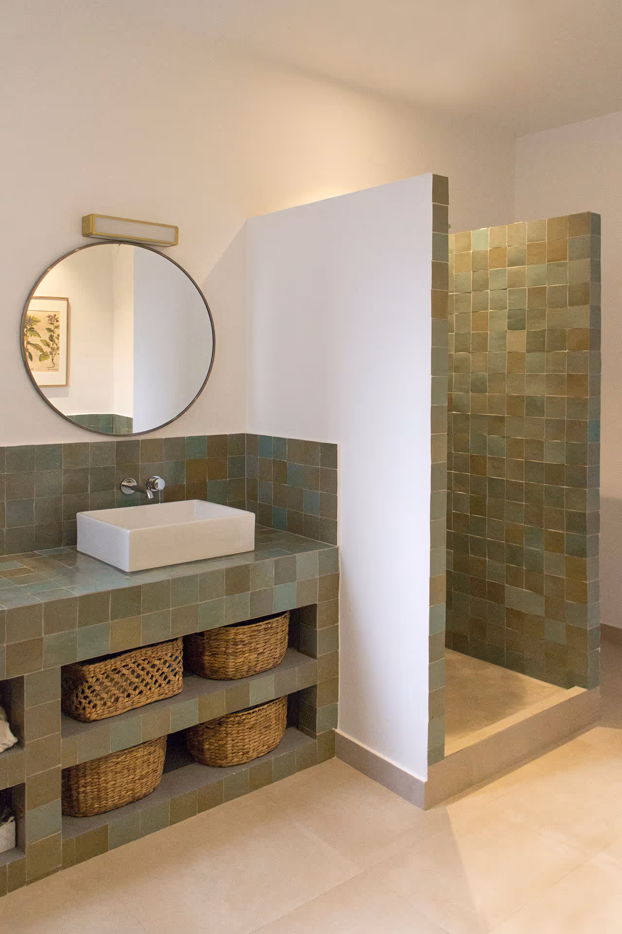 Interior design of a private apartment by Ludovic Roth