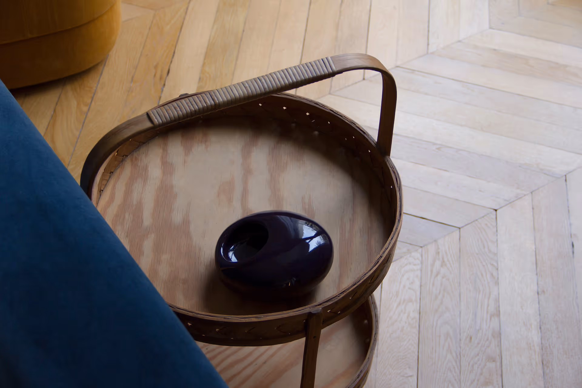 Interior design of a private apartment by Ludovic Roth