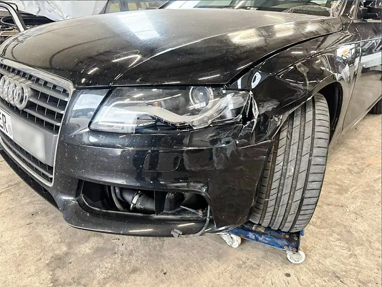 Kfz Gutachter Erlangen Audi A4 Unfallschaden