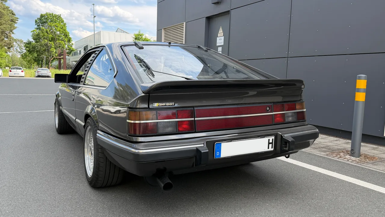 Opel Monza A2, von CleverCrash für ein Wertgutachten aufgenommen