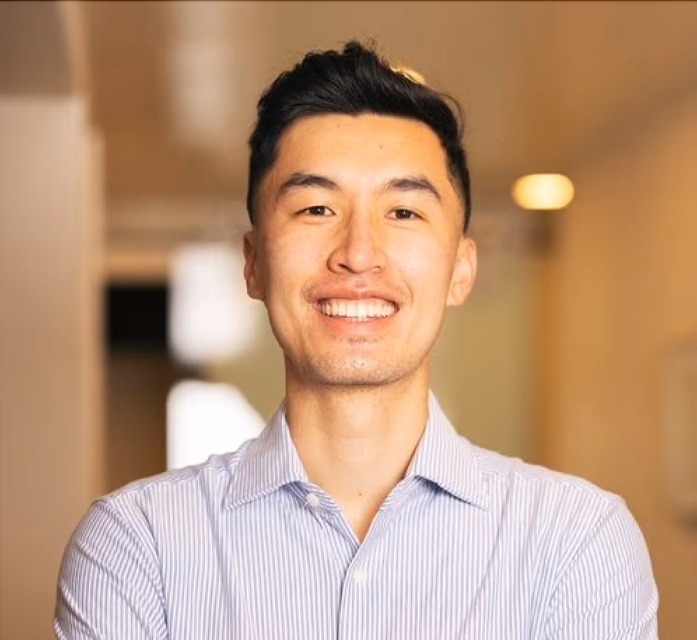 [headshot] image of customer (for a financial consultancy app)