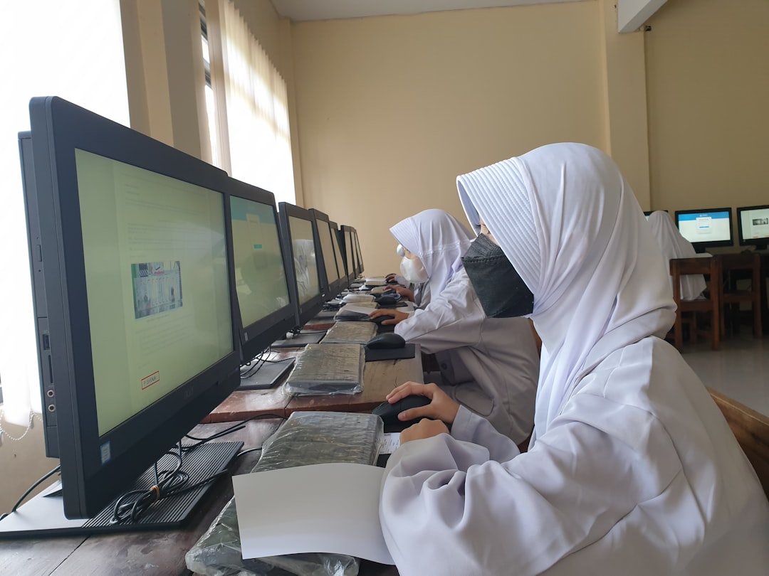 Writing Professional Lab Reports with AI Tools