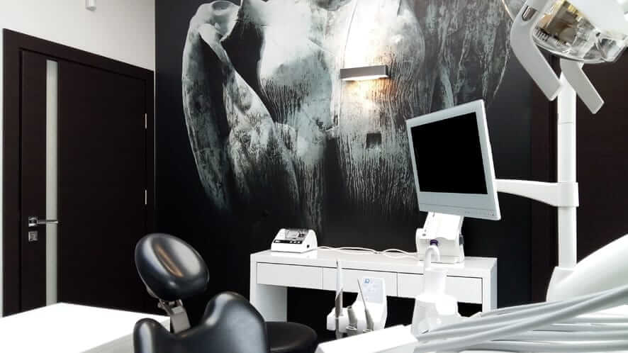 nowoczesny-gabinet-stomatologiczny-z-grafika-scienna-wichlinscy-gorlice