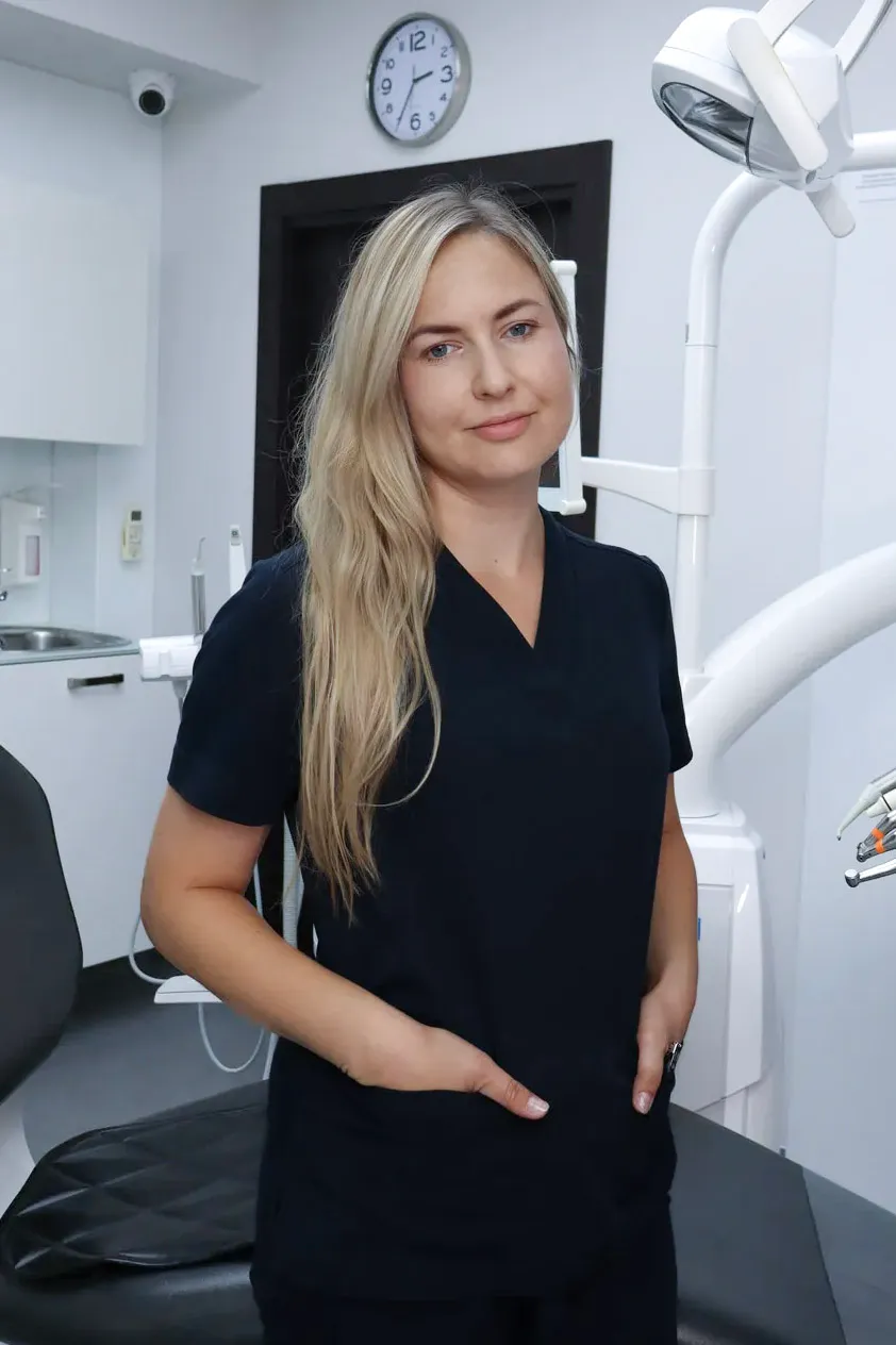 lek-stomatolog-karolina-koczera-socha