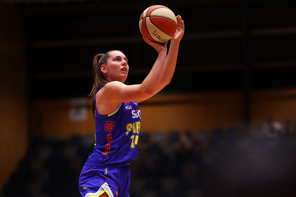 Bendigo cop a coach spray as Lynx soar to easy win