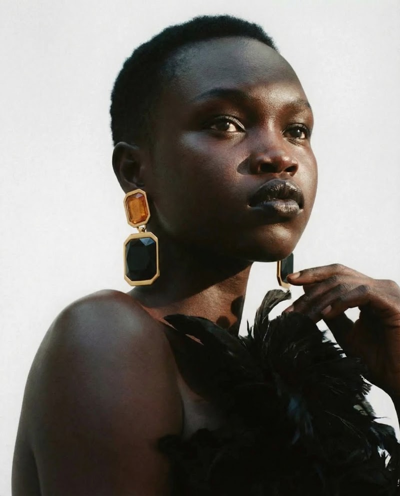 Jewelry editorial chunky earrings
