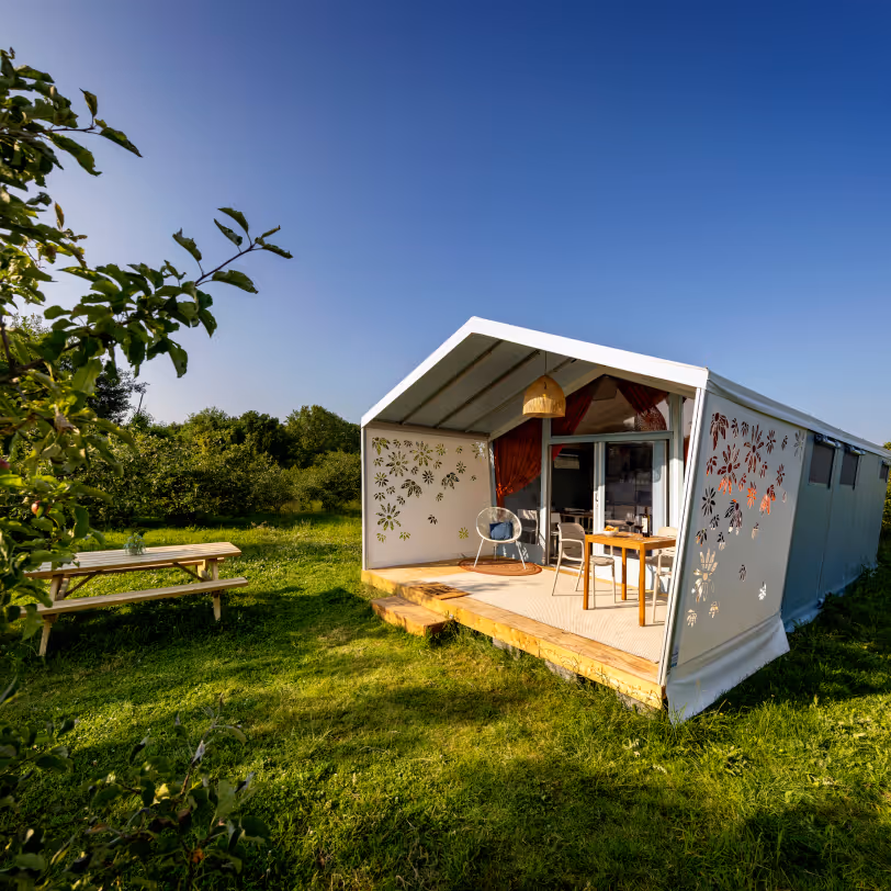 Nordya® Tent front view