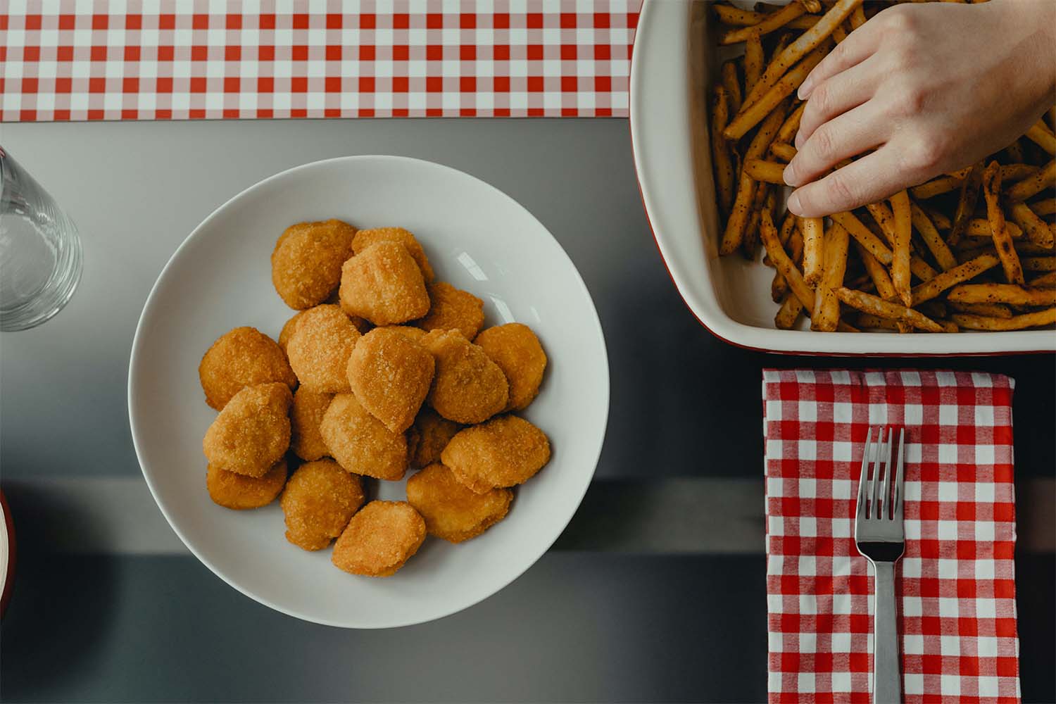 A plate of chicken nuggets