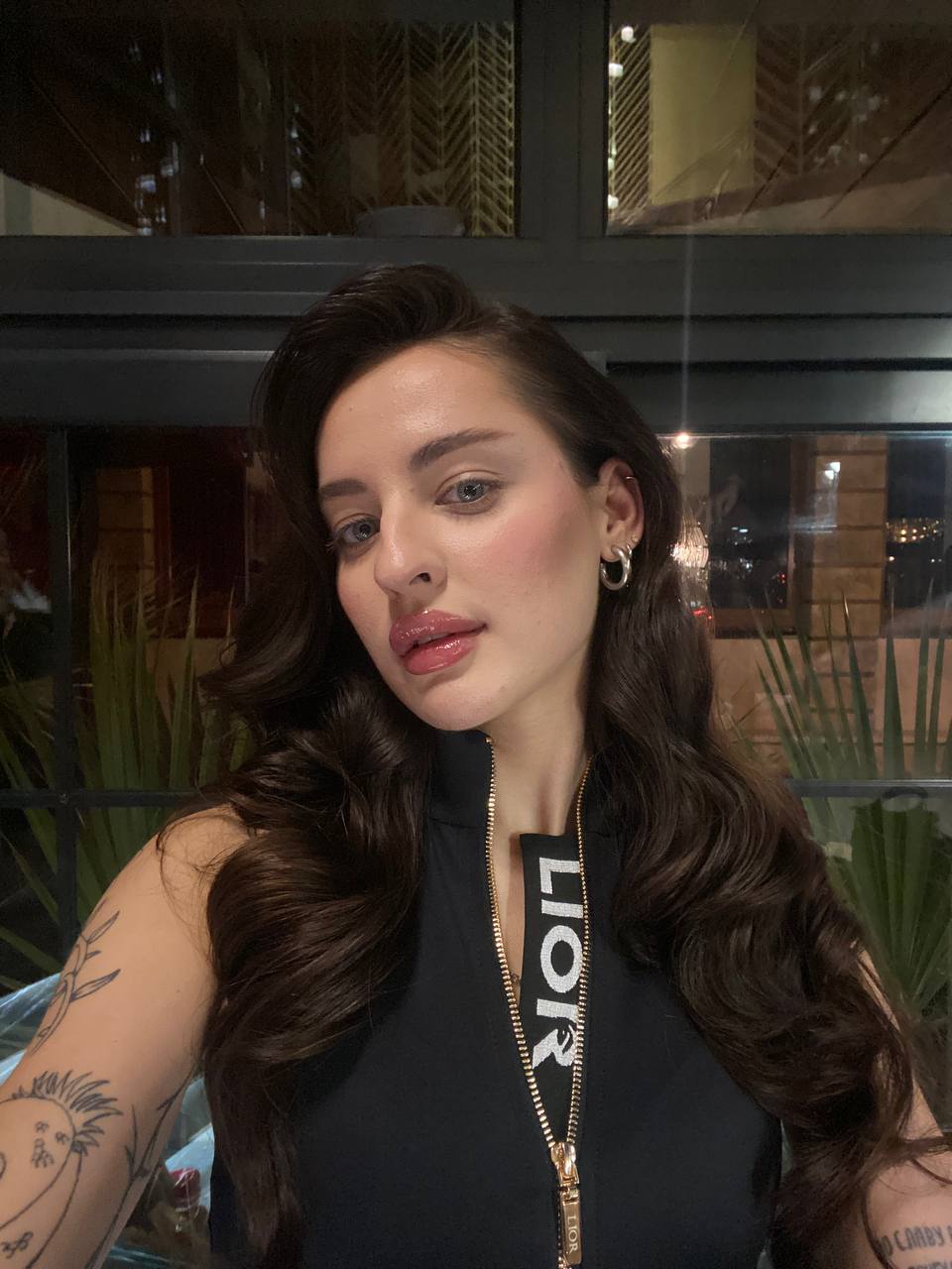 викладач-Юлія