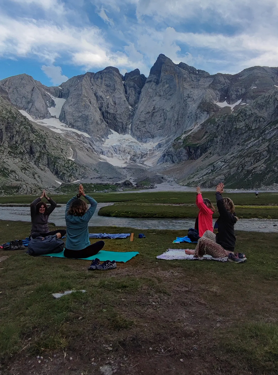 Retraites et séjours Yoga et relaxation au Pays Basque et dans les Pyrénées.