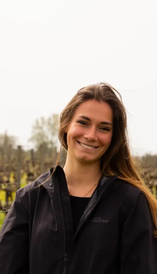 Portrait d’un des éducateurs canins de Just Animal, spécialiste en éducation et problème de comportement chez le chien et le chat sur Bordeaux, Pessac, Le Bouscat & Merignac.