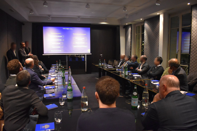 Soirée clients Etsa Patrimoine avec présentation sur grand écran