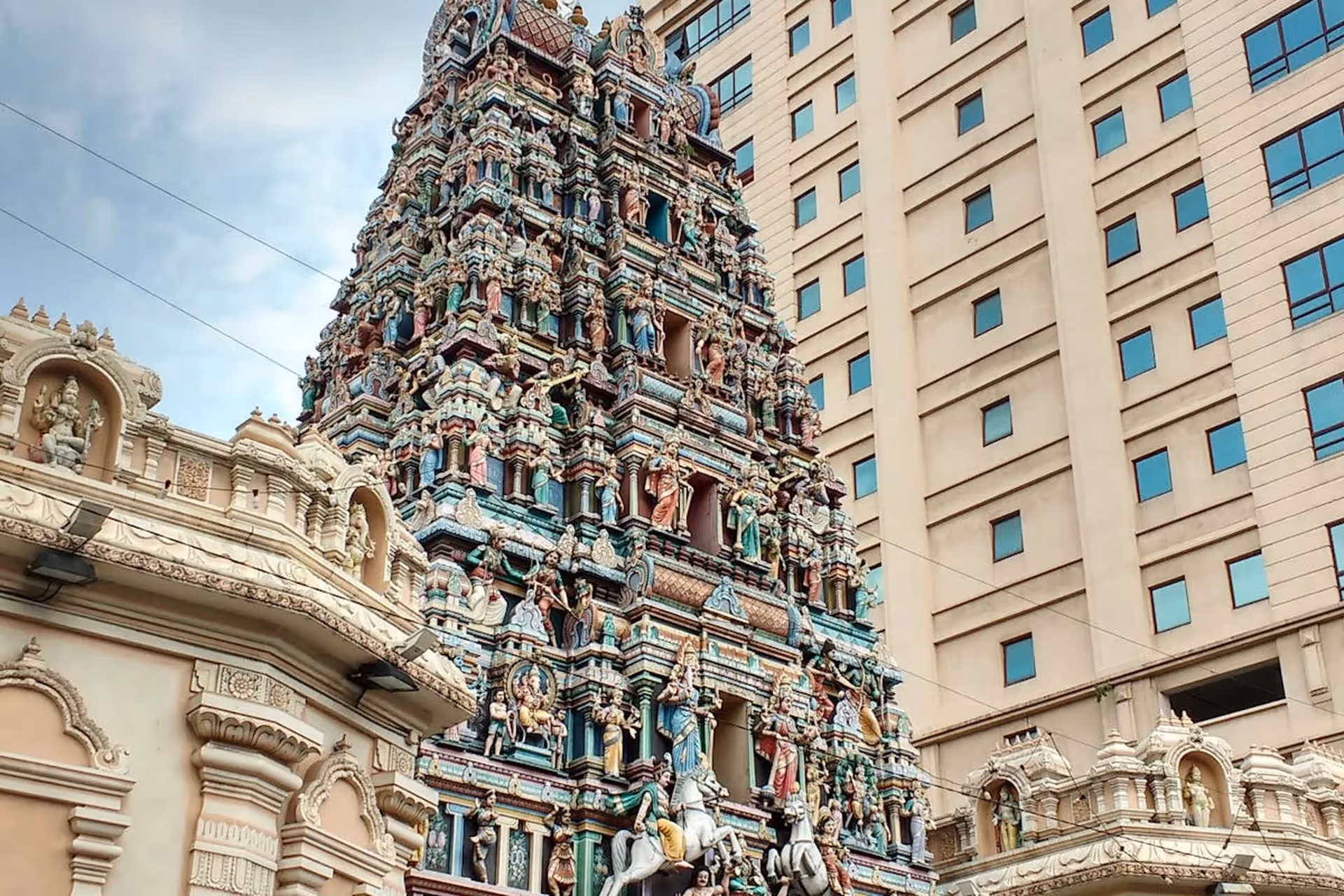 Explore the Sri Maha Mariamman Temple in Kuala Lumpur