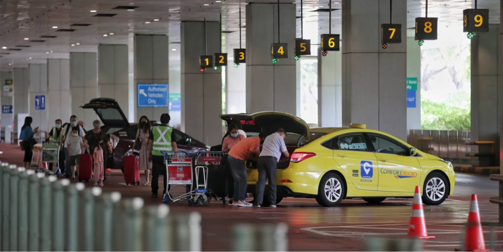taxi at singapore changi airport