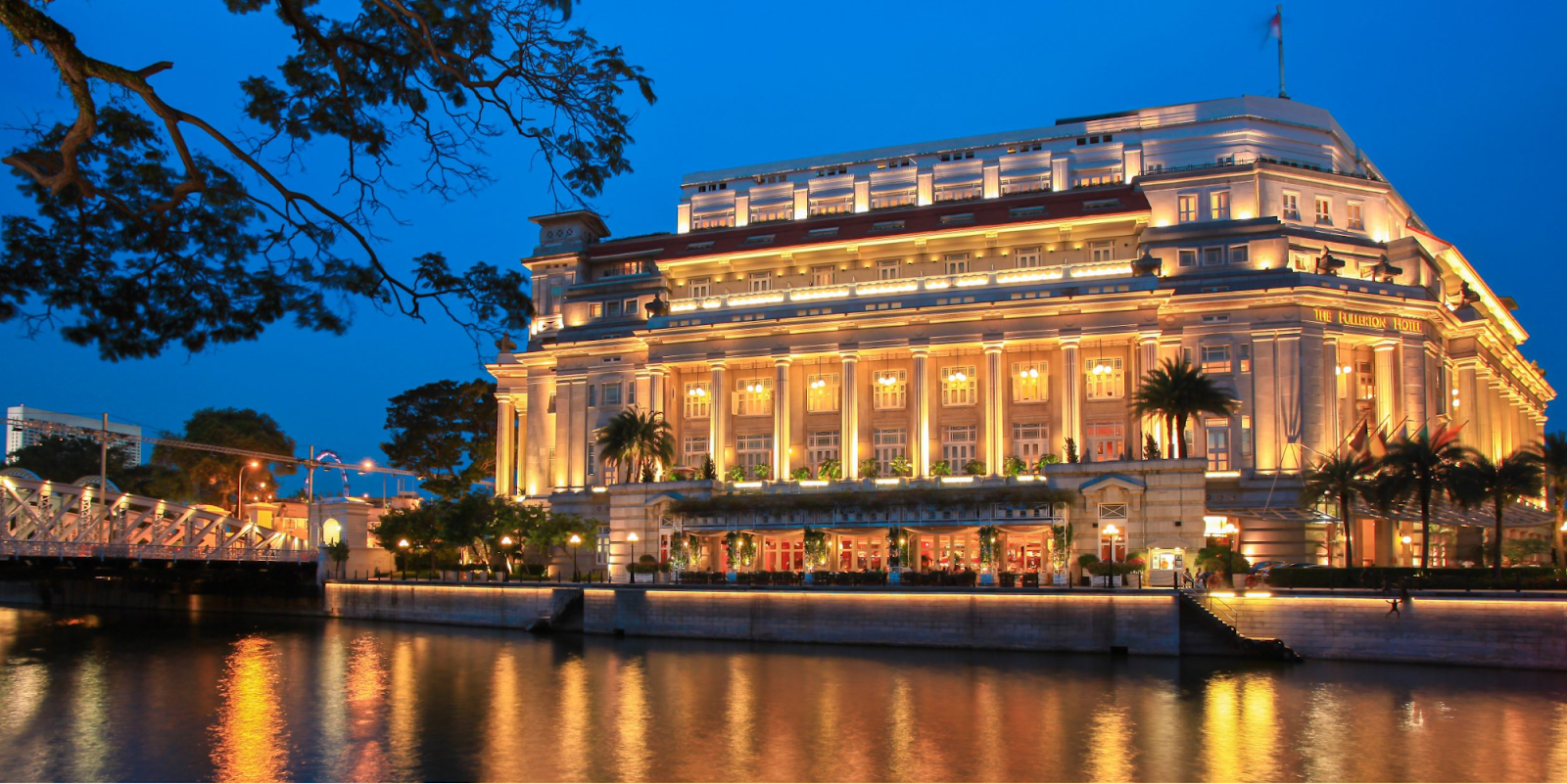 Fullerton Hotel Singapore to SIN