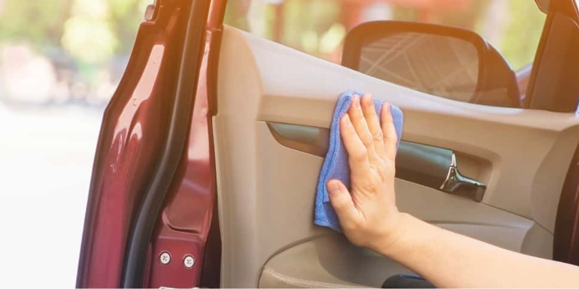 Cleaning the interior of the car