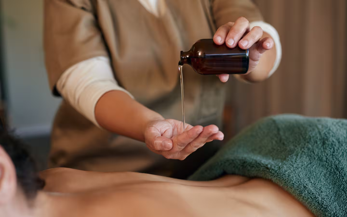 Thai massage 