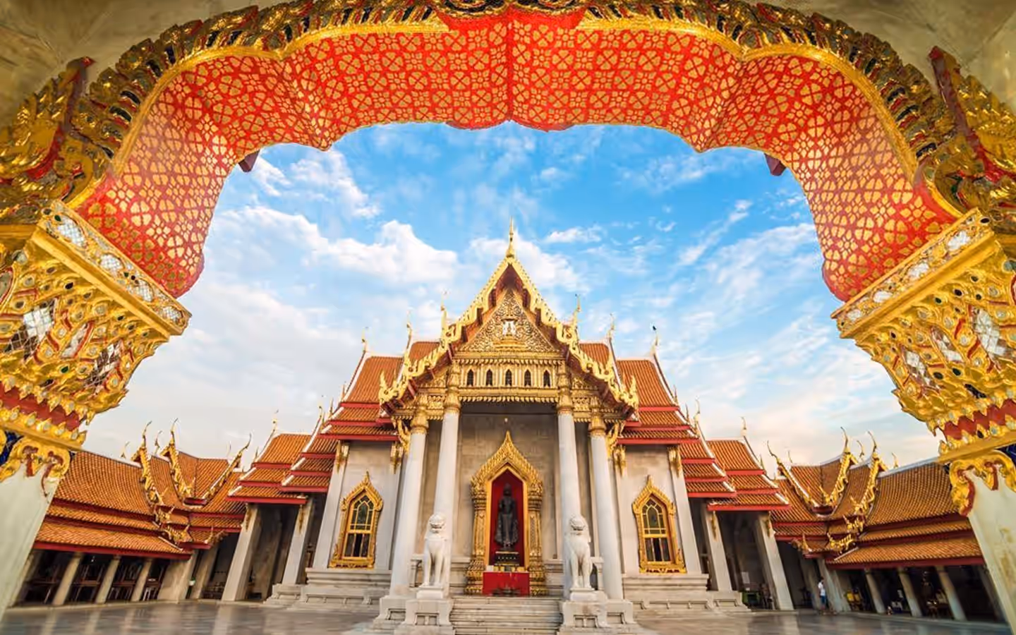 Architectural Details at Wat Benchamabophit