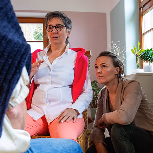 Ragna begleitet die Gruppe aufmerksam