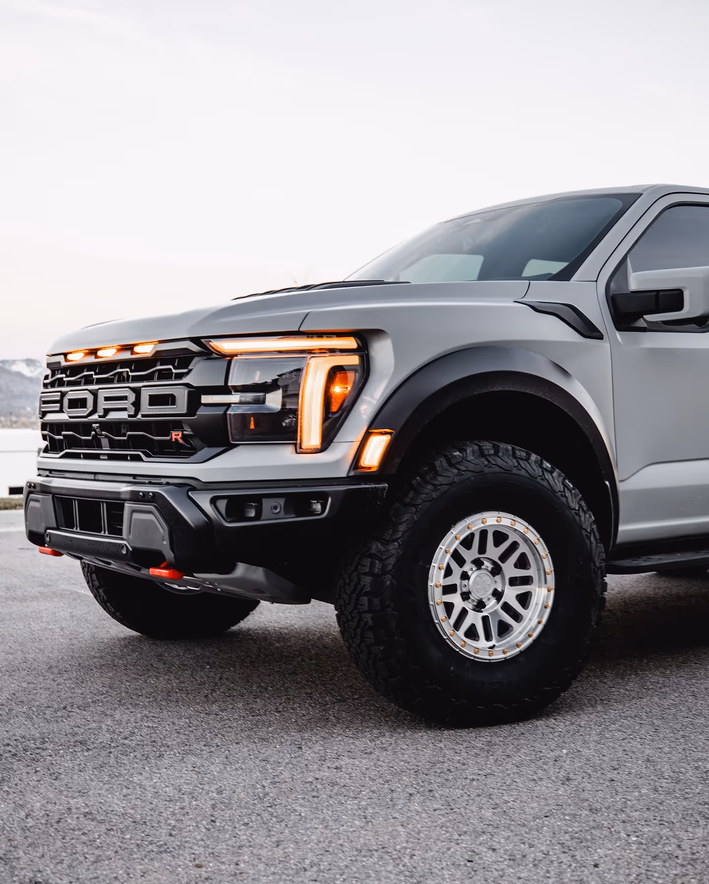 9and3 FR 01 wheels on a grey ford truck