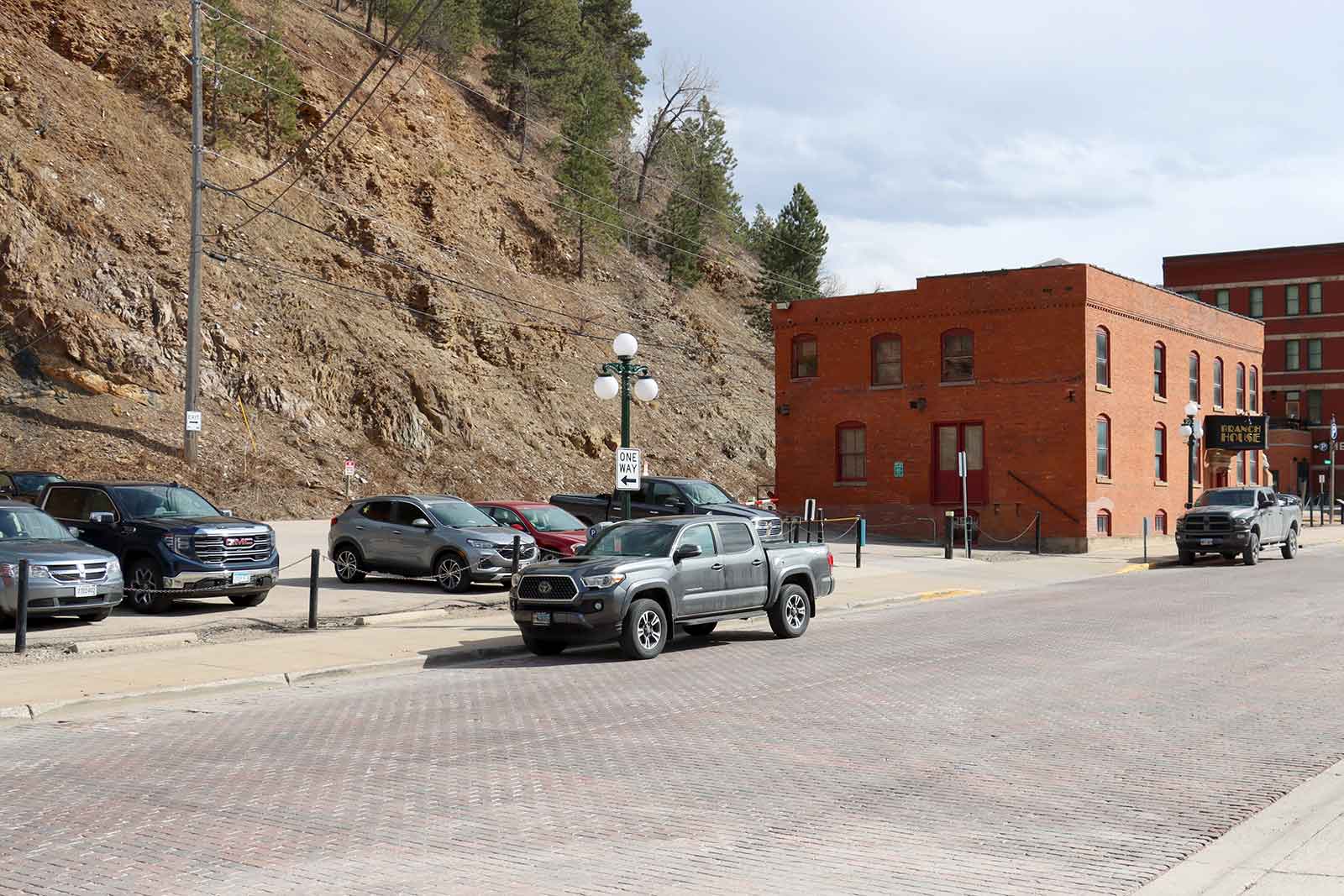 branch house hotel parking lot