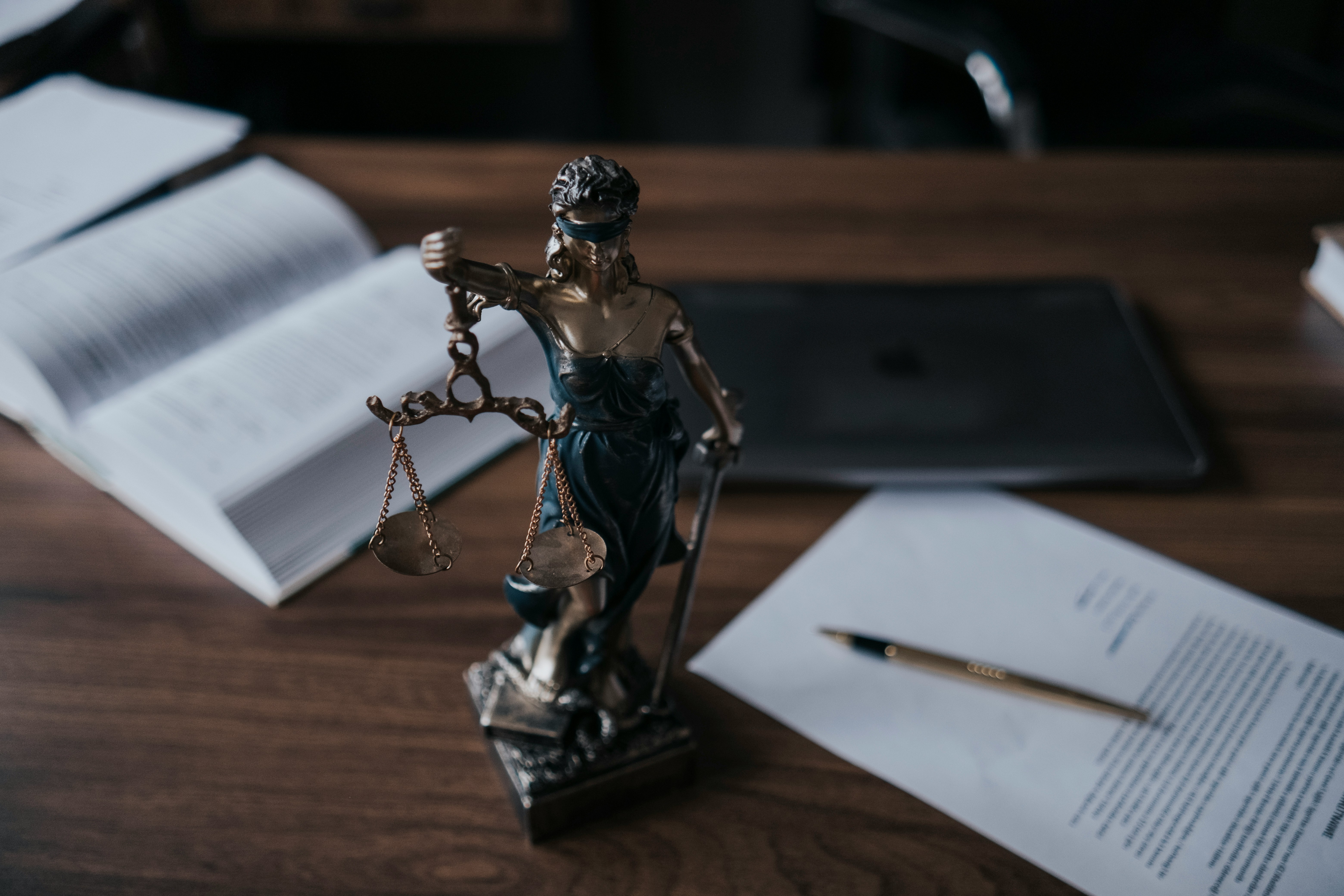 statue of Lady Justice