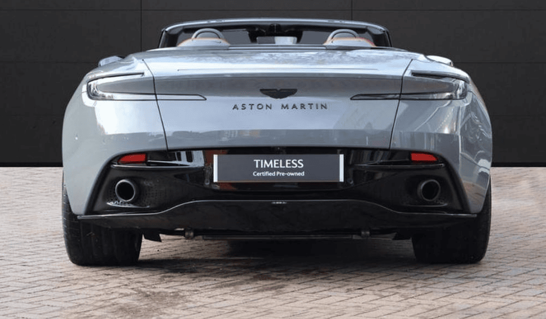 Aston Martin DB12