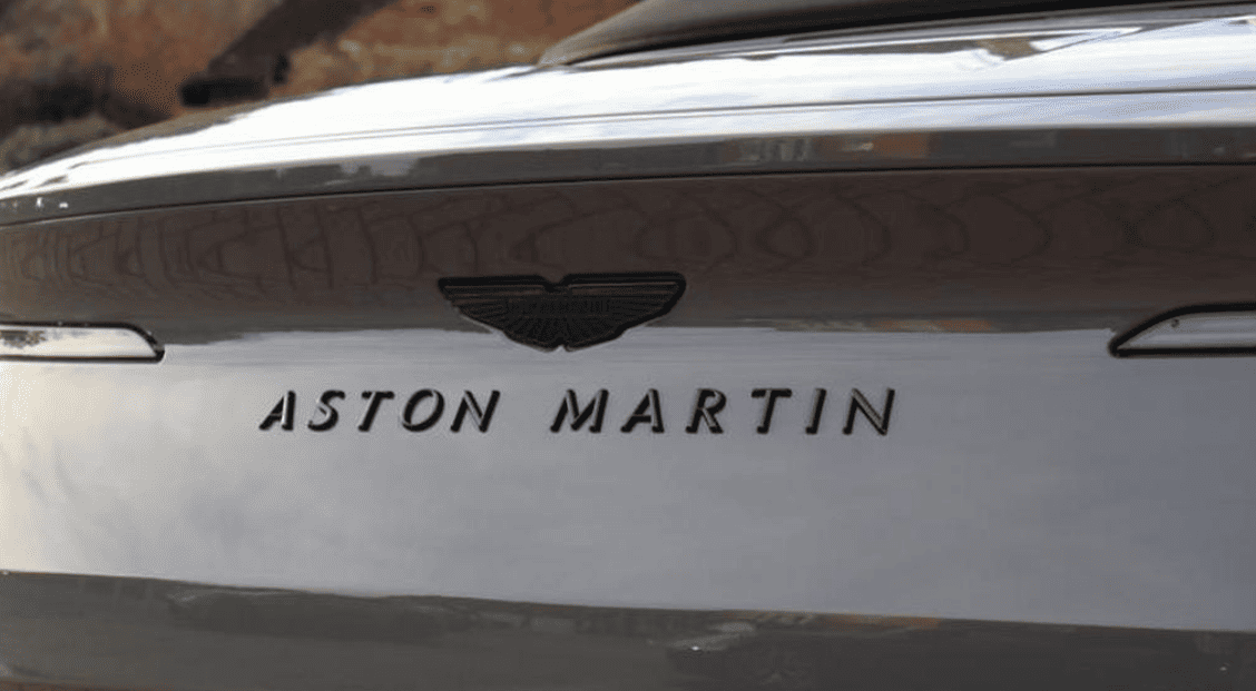 Aston Martin DB12