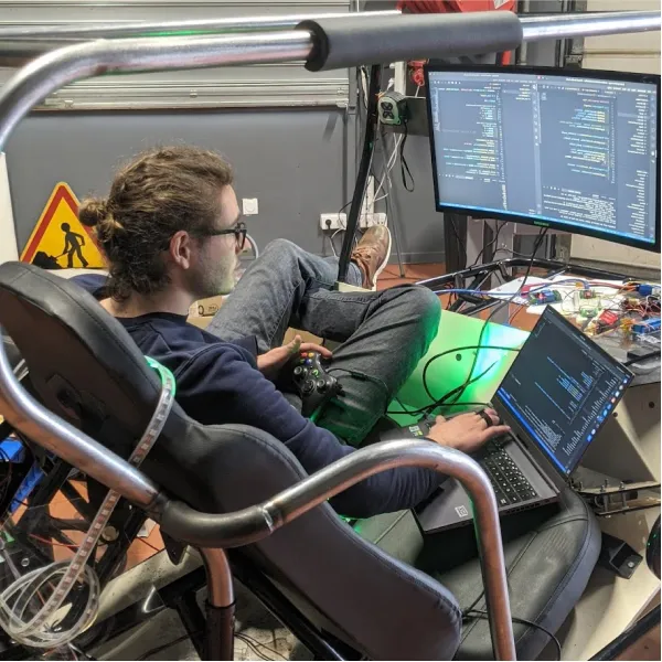 Photo du projet de rétrofit d’un buggy thermique en une version 100% electrique et pilotable