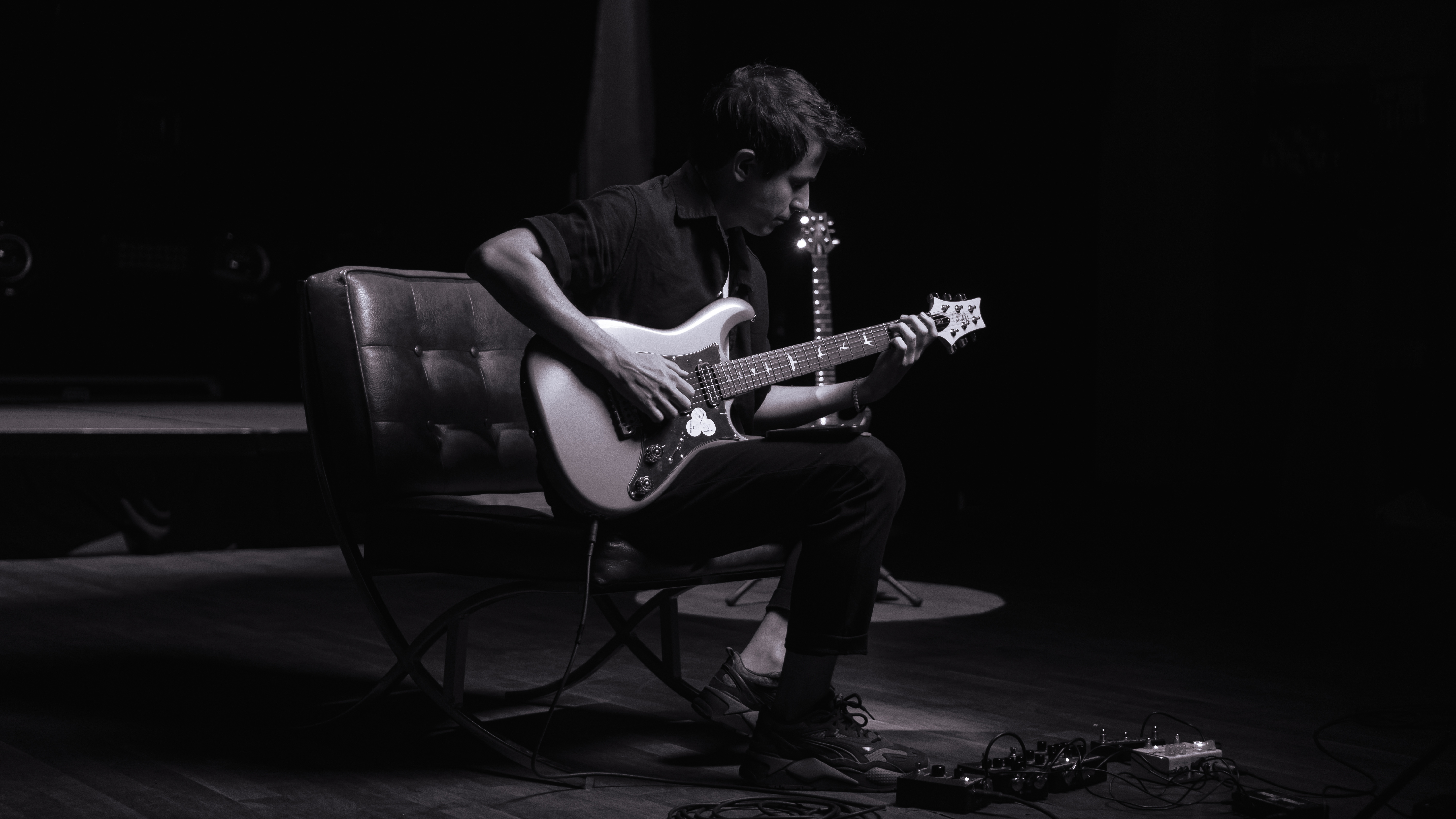PRS GUITARS