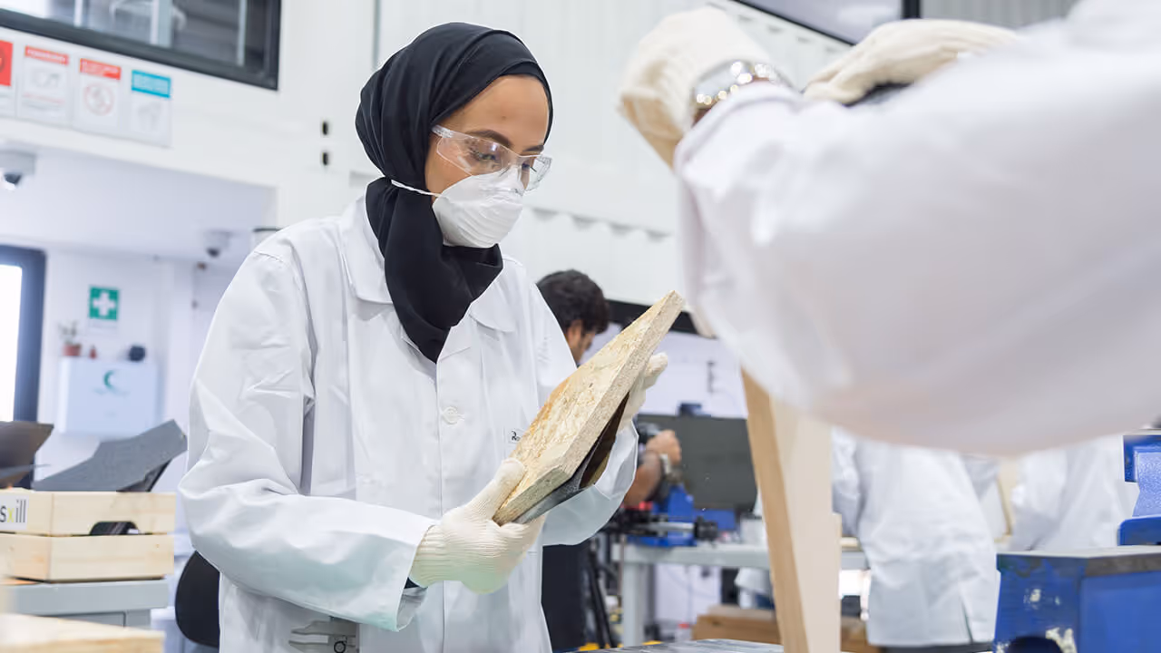 View in5 Centres in picture 26