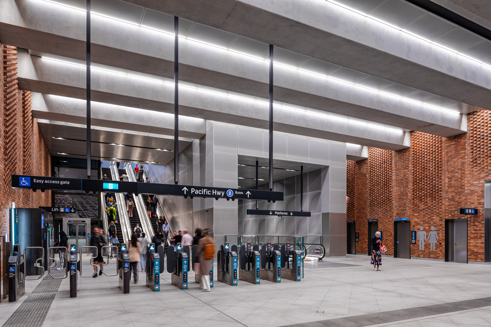 Crows Nest Metro is just 5 minutes walk from Studio on Willoughby