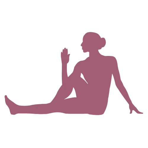 Sitzende Frau in Drehhaltung – Yoga-Übung für Wirbelsäule und innere Balance.