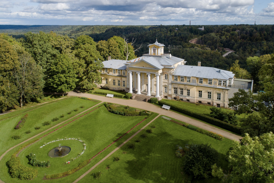 Krimuldas muiža – Latvijas Piļu un muižu asociācija