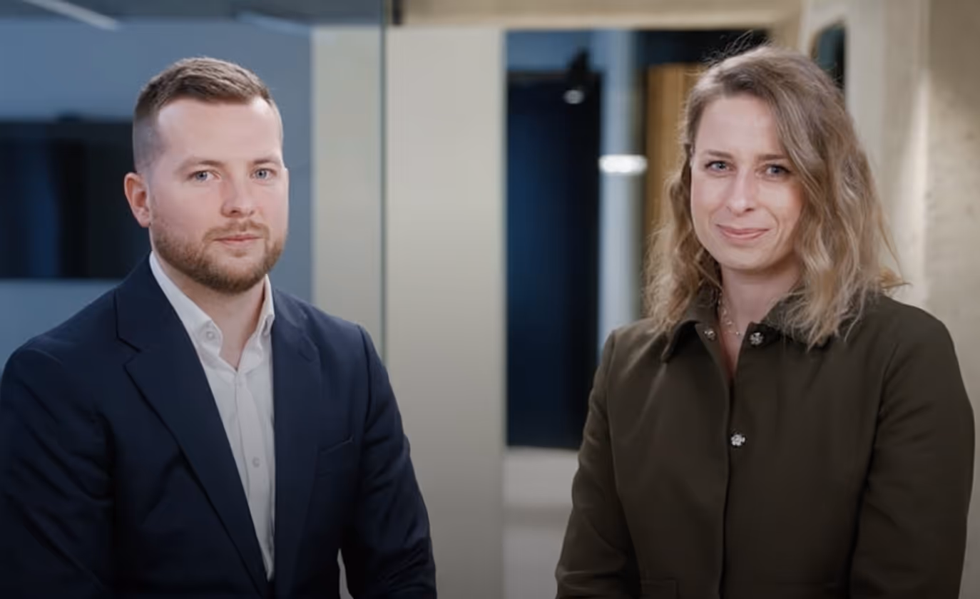 Kamila Lohniská a David Čubr při natáčení ZDR Insight.