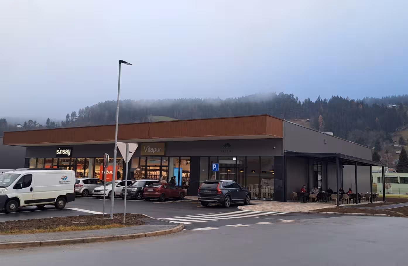 Prevalje retail park