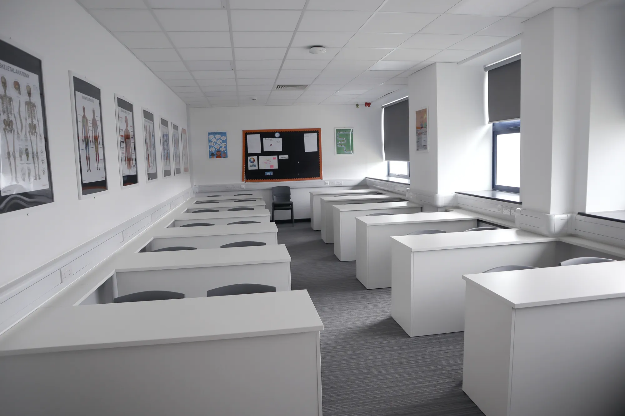 New College Swindon: visualisation of the simulated ward bays