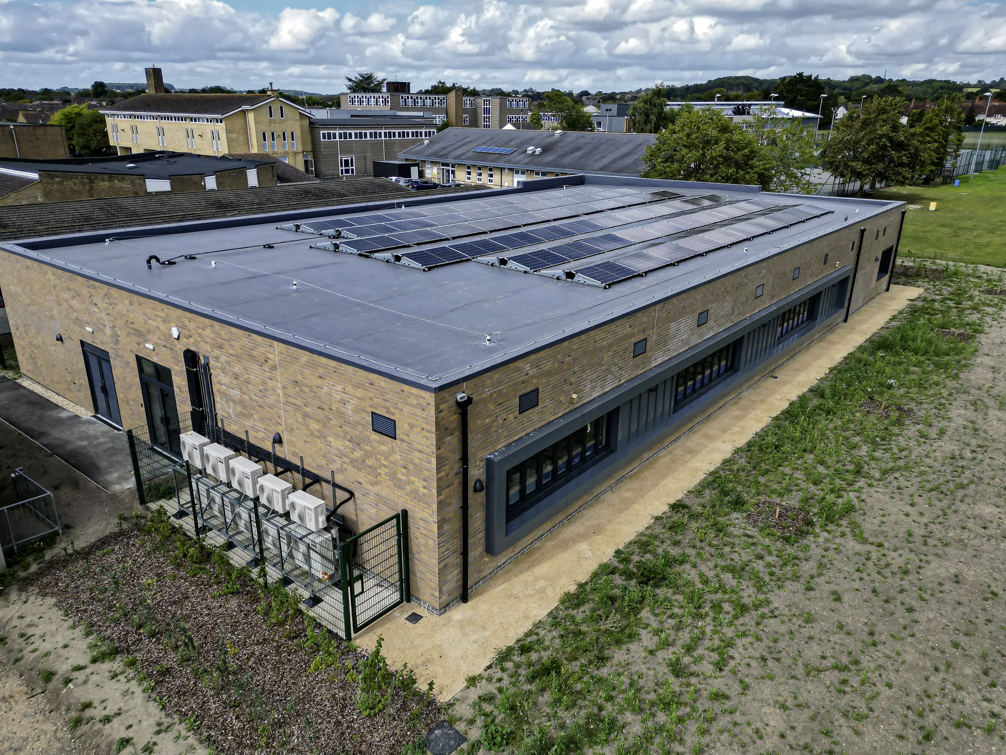 Kennet School, Thatcham: aerial view of the new block showing the solar array