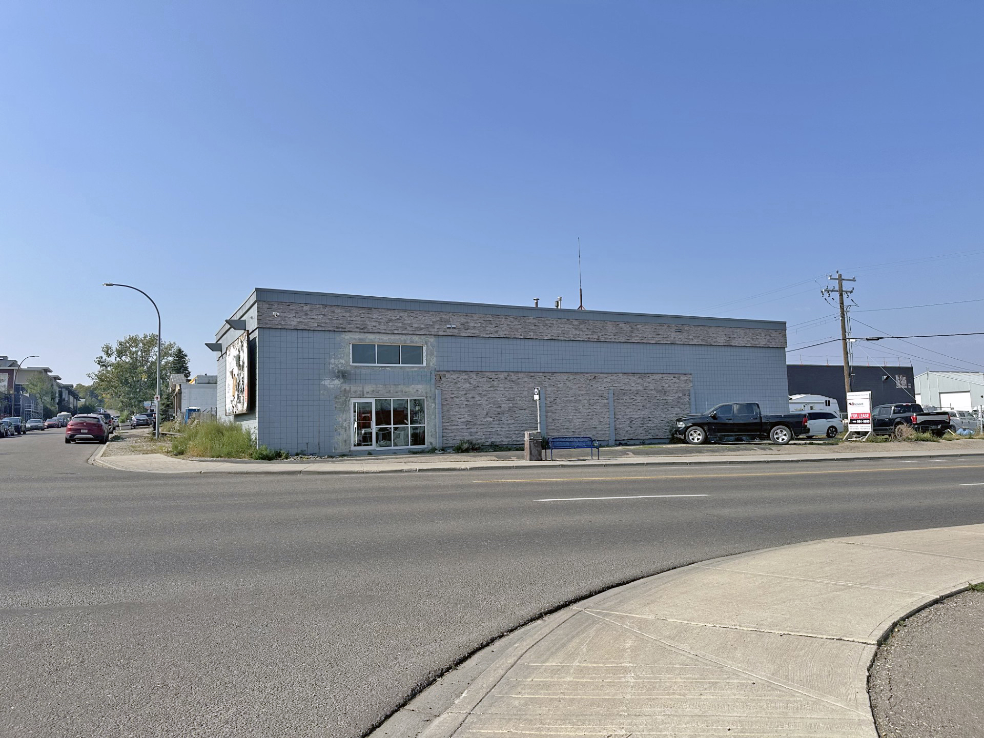 3603 Edmonton Trail NE