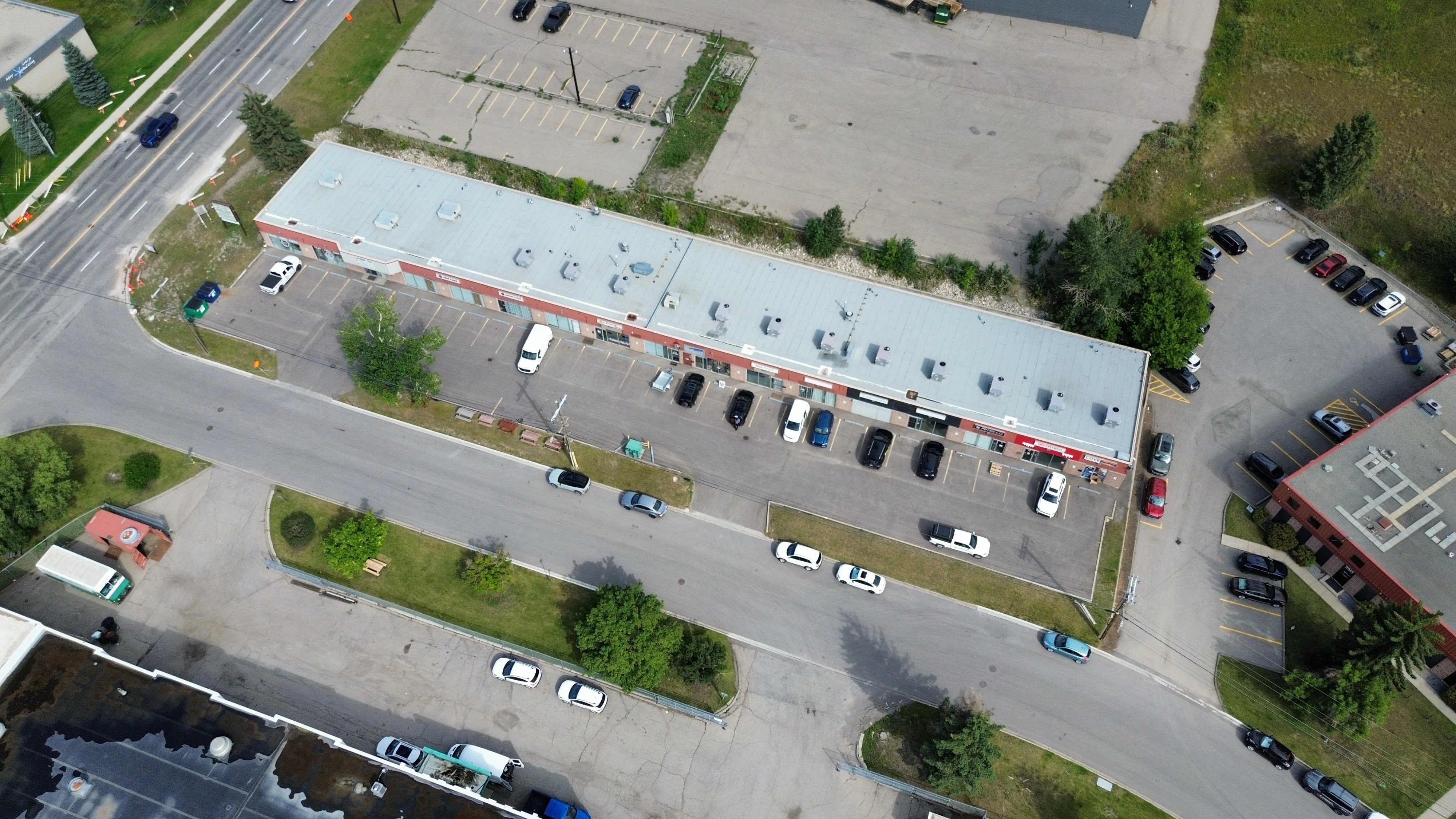 Second image of commercial real estate property