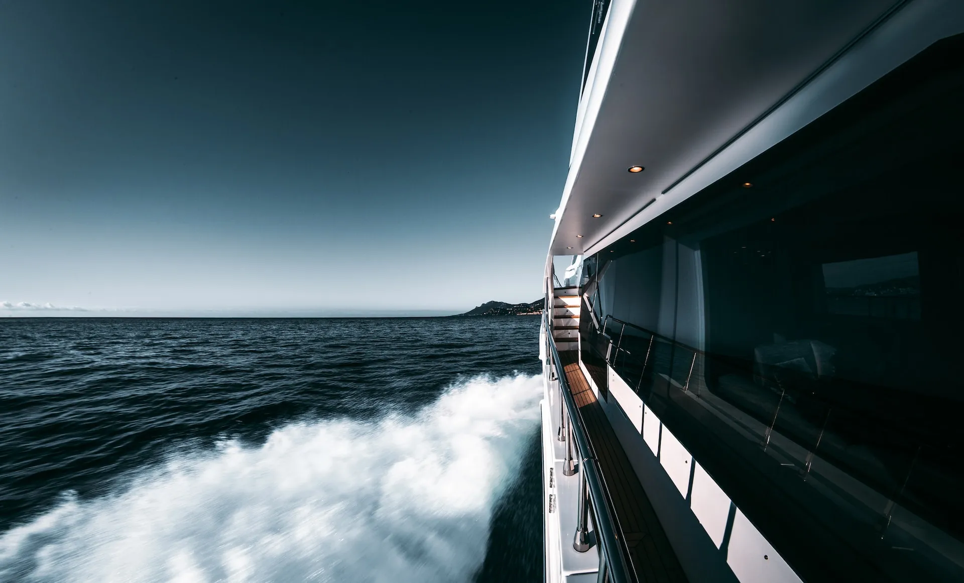 yacht