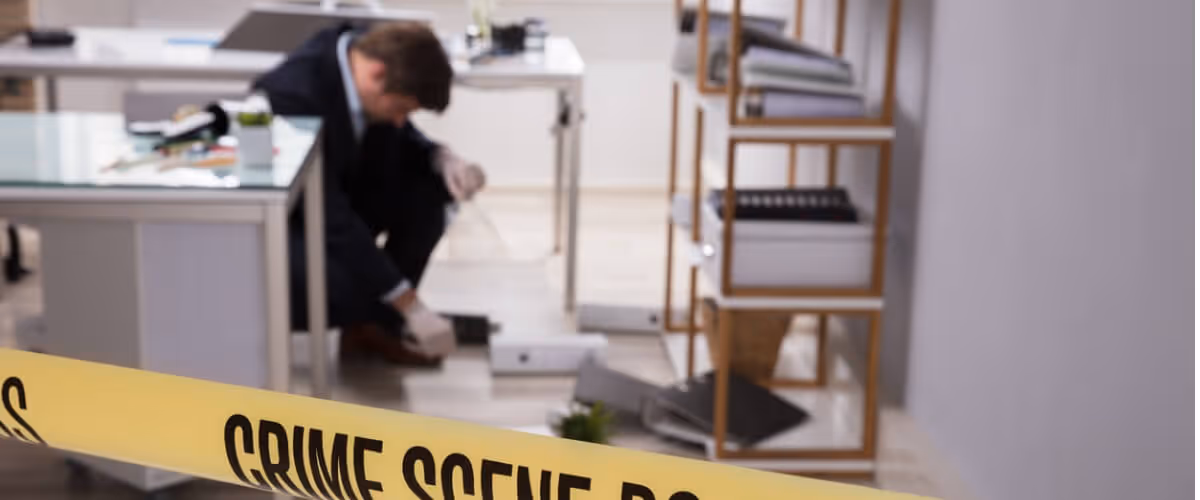 closeup-of-yellow-crime-scene-tape-picture-id949215688