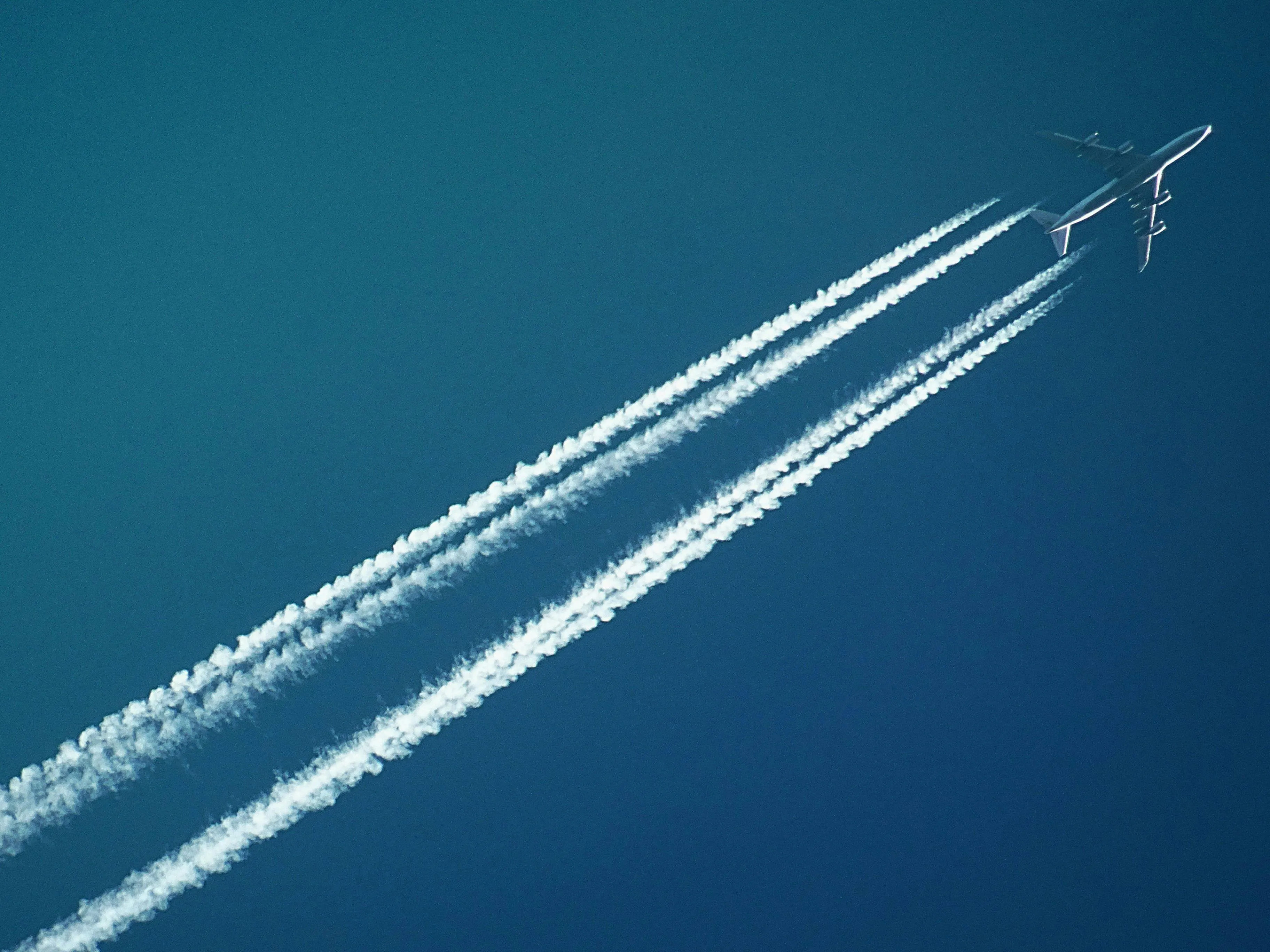 Cover image for "Reducing Aviation Emissions: Strategy Report"