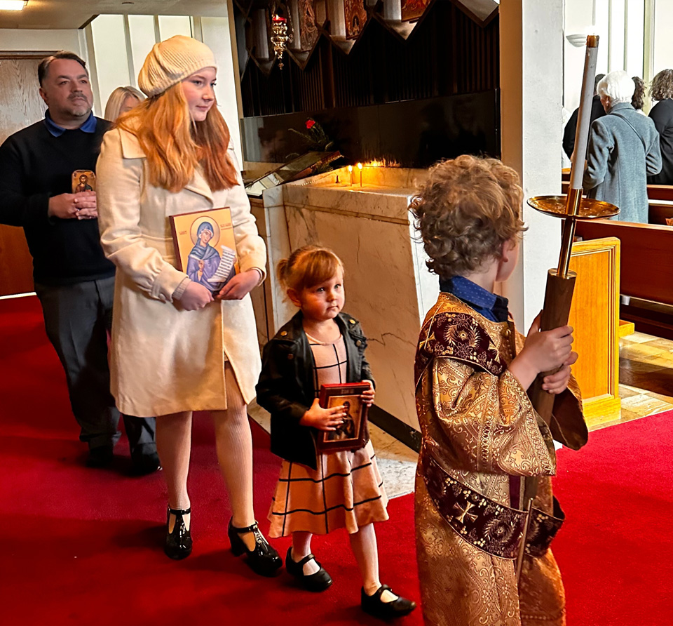 image of prayer circle (for a church & cathedral)