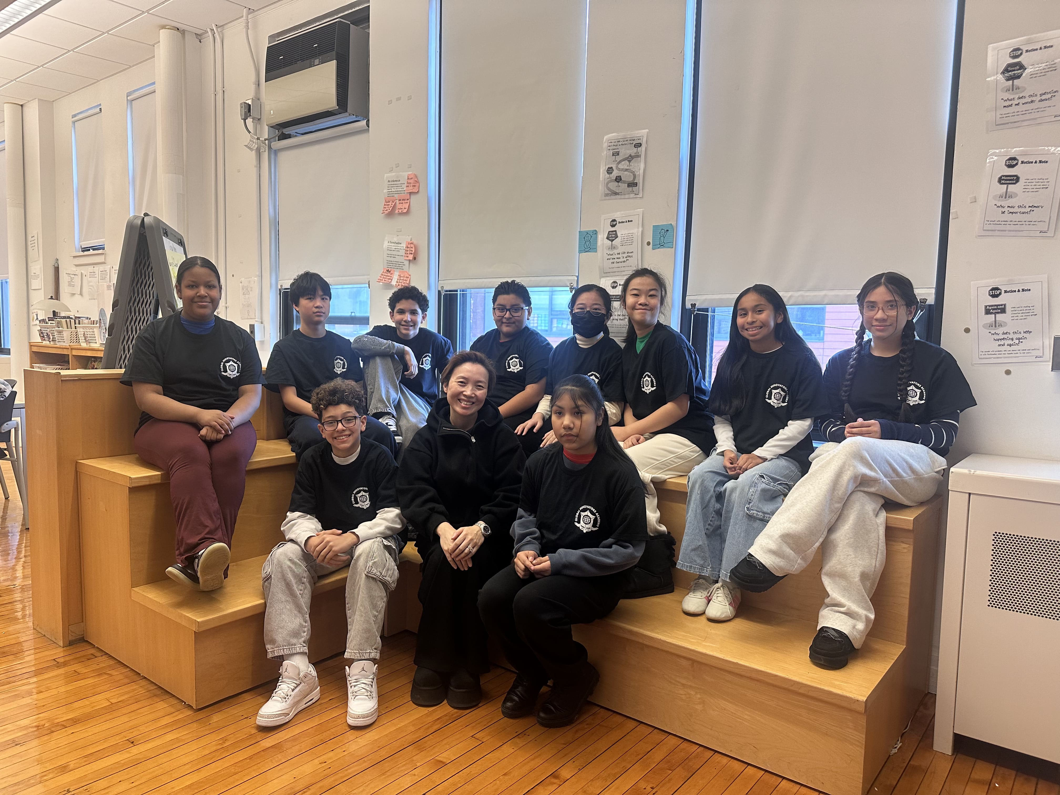 Students during holiday family decoration workshop
