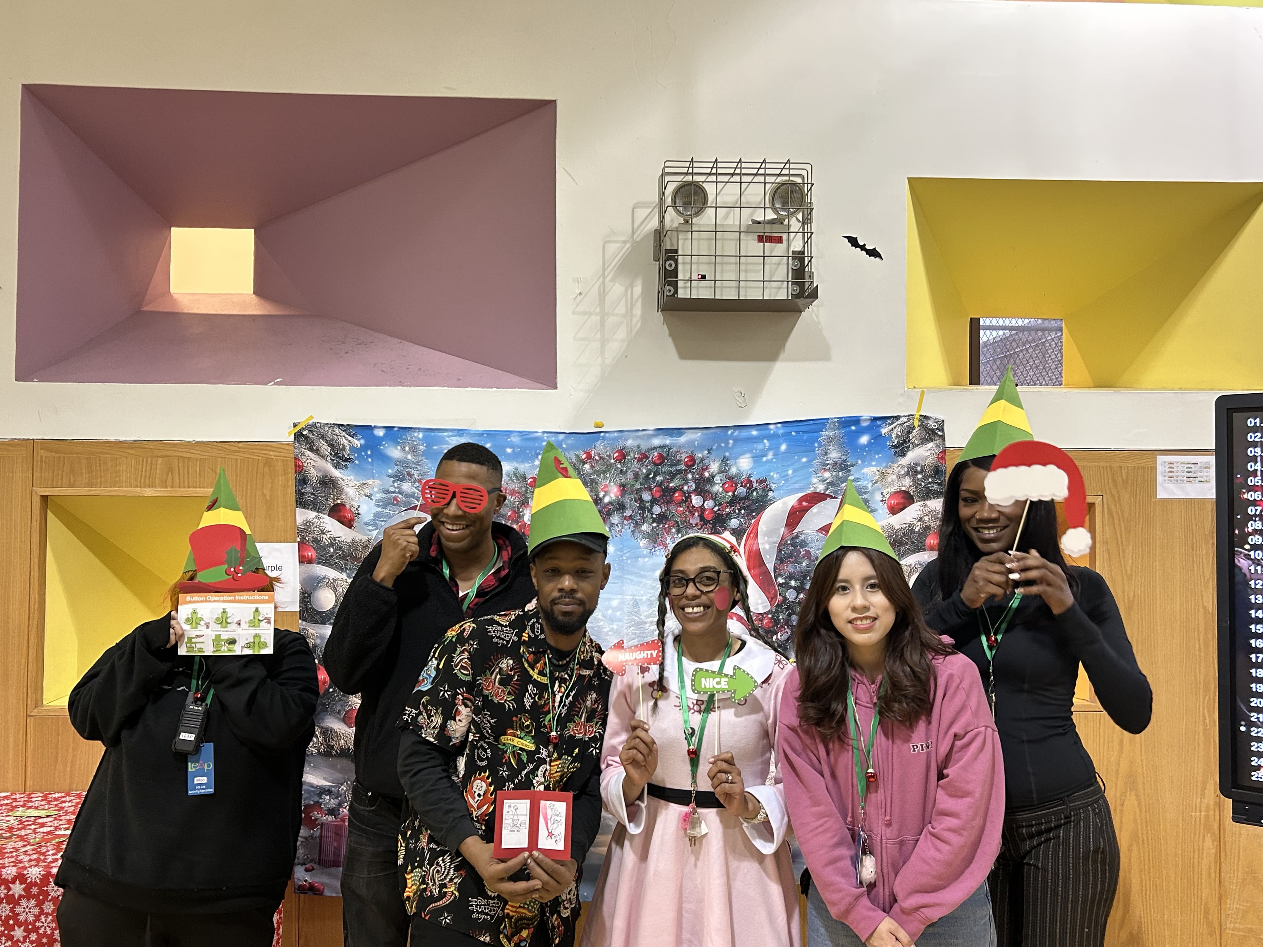 Students during holiday family decoration workshop
